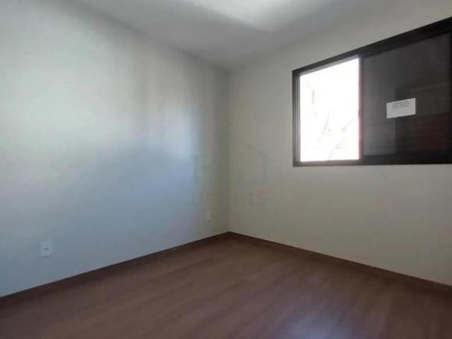 Casa à venda em condomínio fechado próximo ao centro de Poços de Caldas