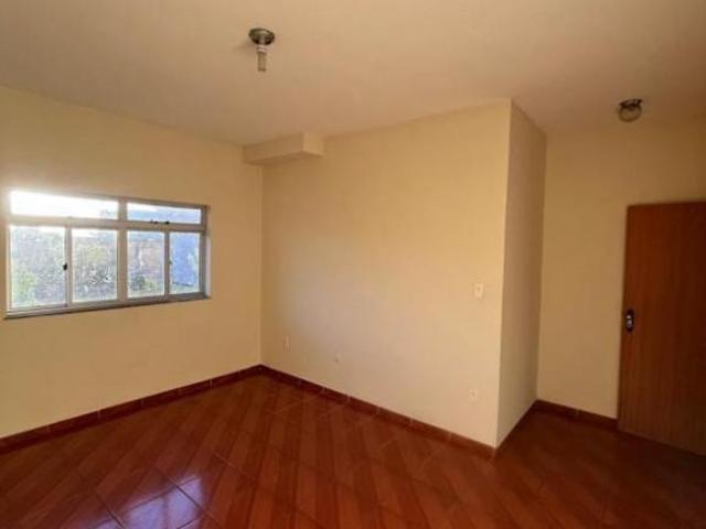 Casa à venda em Conselheiro Lafaiete, no bairro Campo Alegre