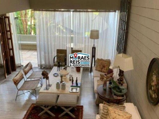Casa a venda em Campo Belo, 3 quartos sndo 3 suítes, 5 banheiros, garagem p/ 3 c