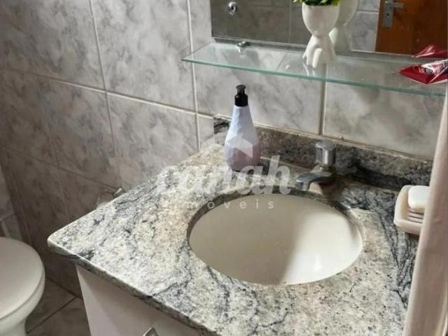 Casa à Venda em Campos Elísios, Ribeirão Preto 2 Dorms, 82m²
