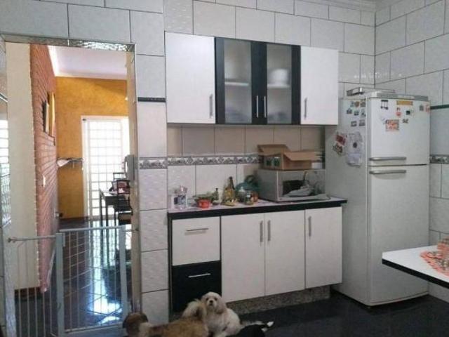 Casa à venda em Campinas, Vila Aeroporto, com 3 quartos, com 227 m²