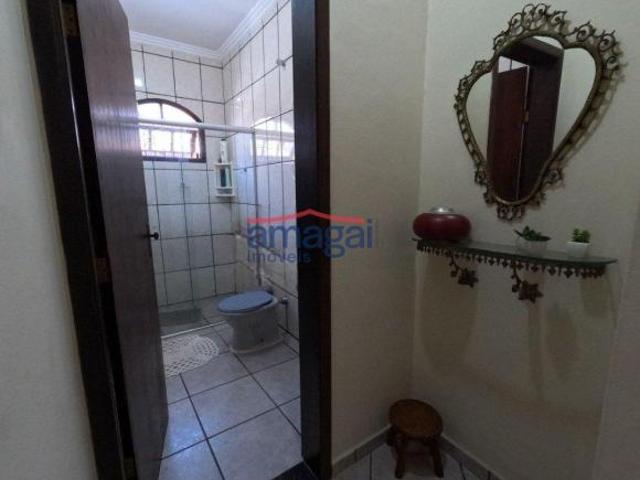 Casa à venda em Caraguatatuba