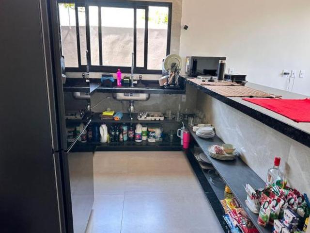 Casa à Venda em Caraguatatuba | Morro do Algodão | 3 Quartos, 1 Suíte | Financiamento Bancário