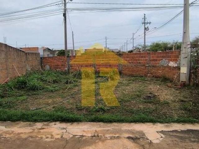 Casa à venda em Cedral SP, Residencial Portal do Cedro: 2 quartos, 2 salas, 1 banheiro, 8 vagas, 60m