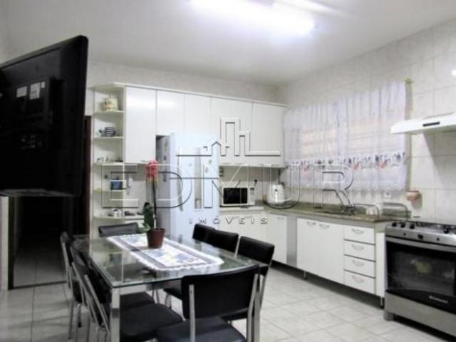 Casa à venda em Cerâmica