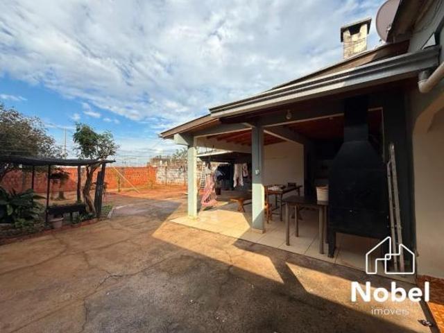 Casa à venda em Cianorte PR, Conjunto Beatriz Guimarães: 3 quartos, 1 suíte, 1 sala, 1 banheiro, 4 v