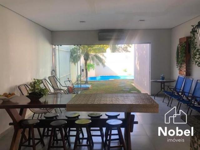 Casa à venda em Cianorte PR, Zona 02, com 4 quartos, 1 suíte, 3 salas, 2 banheiros, 2 vagas de garag