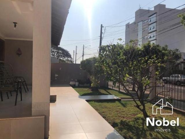 Casa à venda em Cianorte PR, Zona 02 Próx. à Igreja Matriz: 5 quartos, 2 salas, 2 banheiros, 6 vag