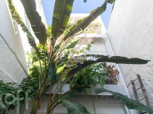 Casa à venda em Cidade Baixa com 101 m², 2 quartos, 1 suíte, 1 vaga
