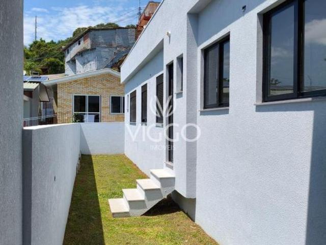 Casa à venda em Cruzeiro