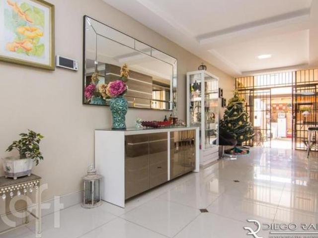 Casa à venda em Cristal com 201 m², 4 quartos, 1 suíte, 2 vagas