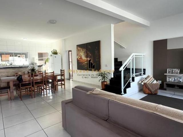 Casa à venda em Americana SP no Jardim Terramérica II com 3 quartos, 1 suíte, 2 salas e 160m² de áre