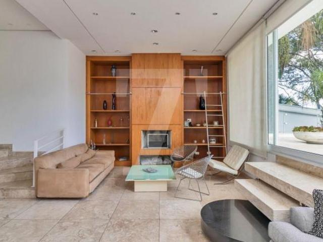 Casa à venda em Alto de Pinheiros