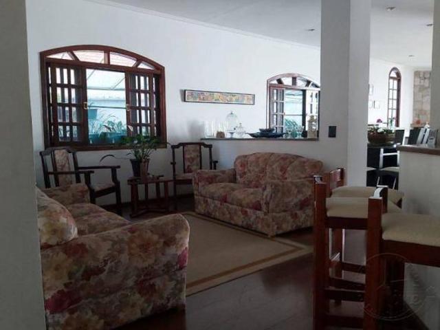 Casa à venda em Alphaville