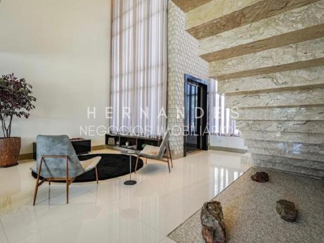 Casa à venda em Alphaville Conde I, Barueri SP 4 quartos, 4 suítes, 6 banheiros, 4 vagas 360m²