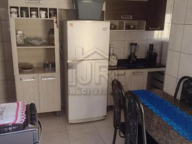 Casa à venda em Boa Localização no Jardim Aracy em Mauá/SP