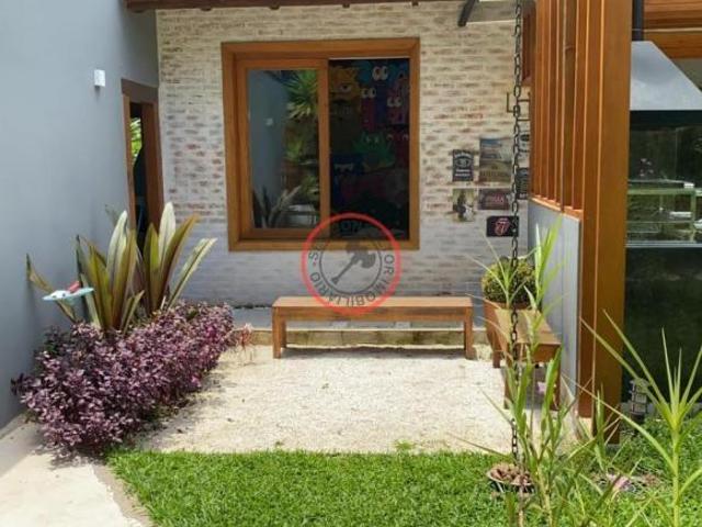 CASA A VENDA EM BOISSUCANGA COM 3 SUITES, 2 SALAS, ESPAÇO GOURMET, PISCINA, SALÃO DE JOGOS, MINI AC