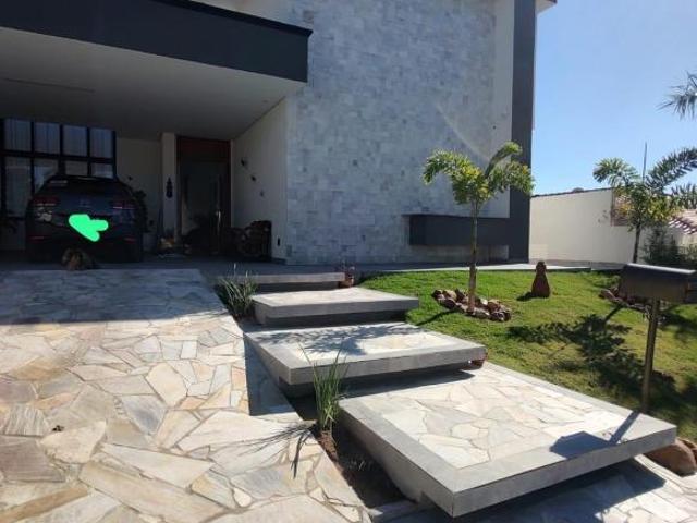 CASA A VENDA EM BOITUVA