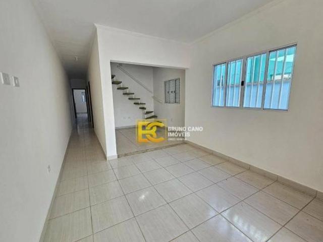 Casa a venda em bairro residencial Peruíbe/SP