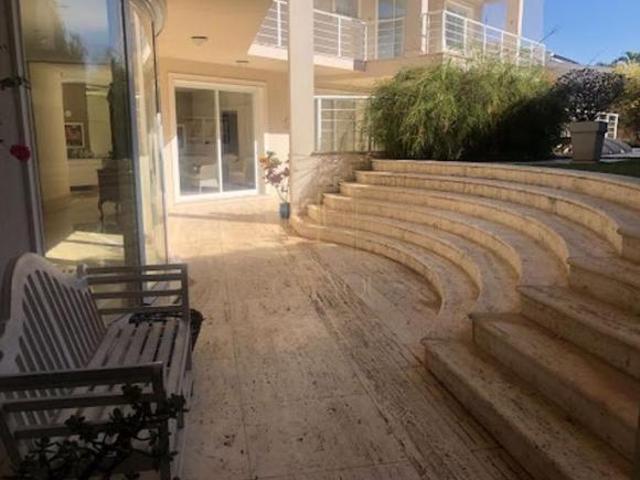 Casa à venda em Barueri, Alphaville, com 4 suítes, com 950 m², Alphaville Reside
