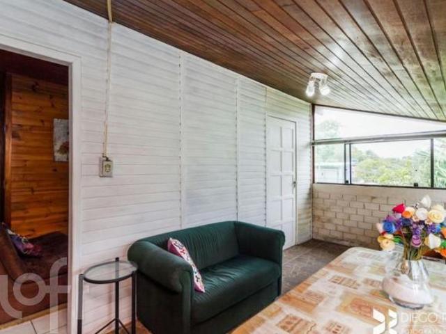 Casa à venda em Belém Velho com 85 m², 3 quartos, 2 vagas