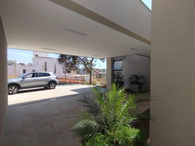 Casa à venda em Gran Royalle