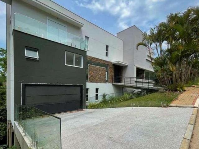 Casa à venda em Granja Viana Condomínio Chácara dos Lagos