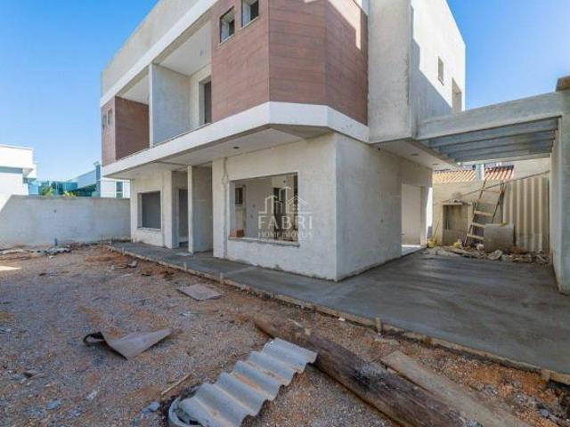 Casa à venda em Guabirotuba