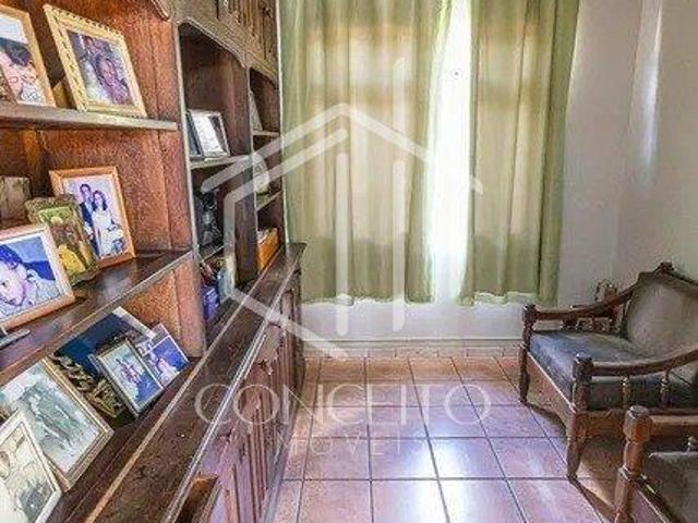 Casa à venda em Dona Clara