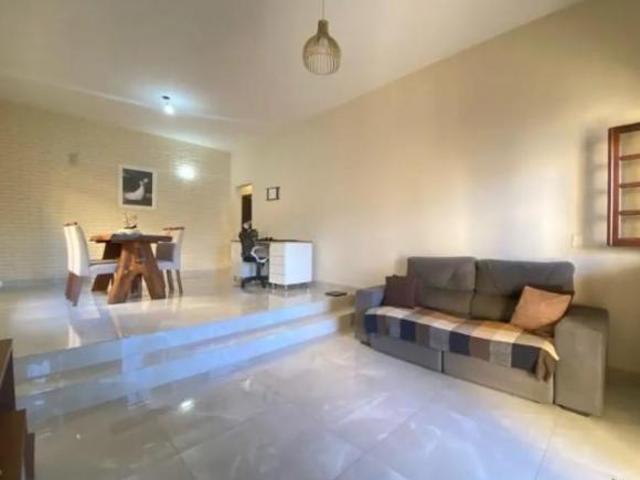 Casa à venda em Dona Clara