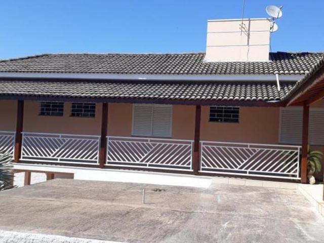 Casa a venda em excelente bairro de São Pedro Sp