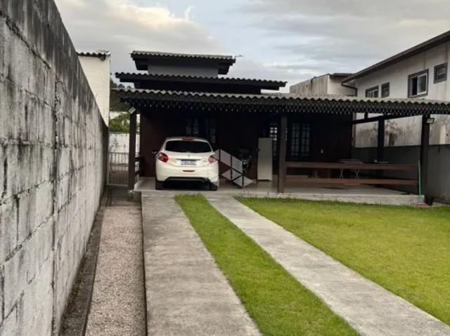 Casa à Venda em Forquilhinha 2 Dormitórios