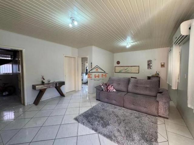 Casa à venda em Farroupilha, Primeiro de Maio 3 Dormitórios
