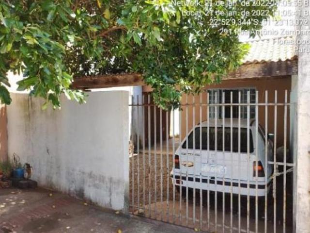 Casa à venda em Florestópolis