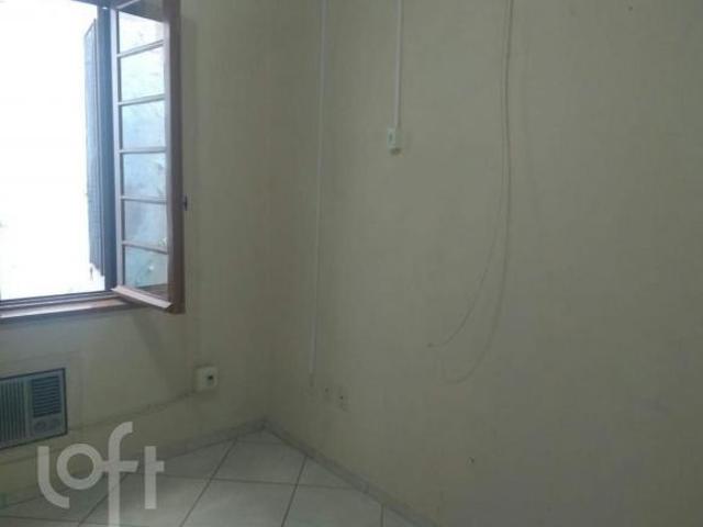 Casa à venda em Floresta com 109 m², 3 quartos, 1 suíte