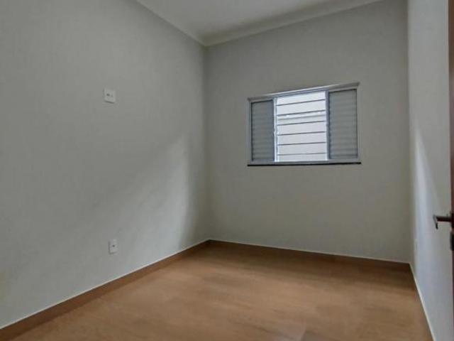 Casa à venda em Franca SP, Jardim Adelinha: 3 quartos, 1 suíte, 1 sala, 2 banheiros, 2 vagas, 125,00