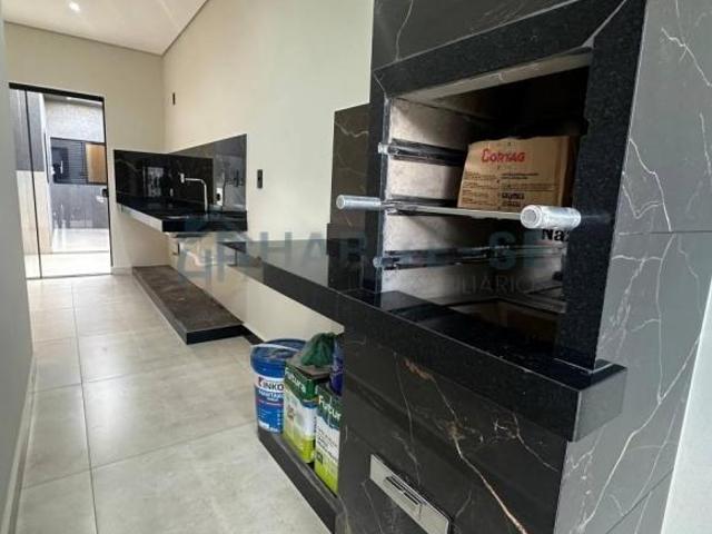 Casa à venda em Franca SP, Residencial Irineu Zanetti: 3 quartos, 1 suíte, 2 salas, 1 banheiro, 2 va
