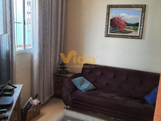 Casa á venda em Km 18 Osasco, SP 03 Quartos