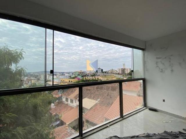 Casa à venda em Heliópolis