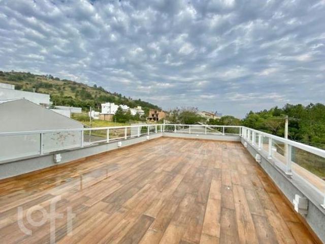 Casa à venda em Hipica com 603 m², 5 quartos, 2 suítes, 6 vagas