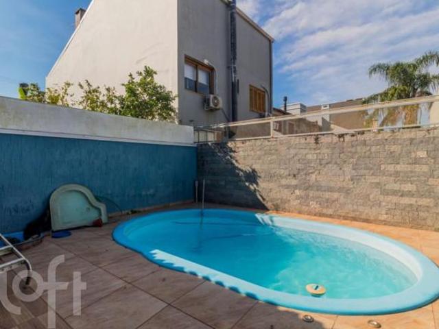 Casa à venda em Hipica com 138 m², 3 quartos, 1 suíte, 2 vagas
