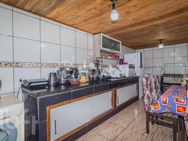 Casa à venda em Humaitá com 95 m², 3 quartos, 1 suíte, 3 vagas