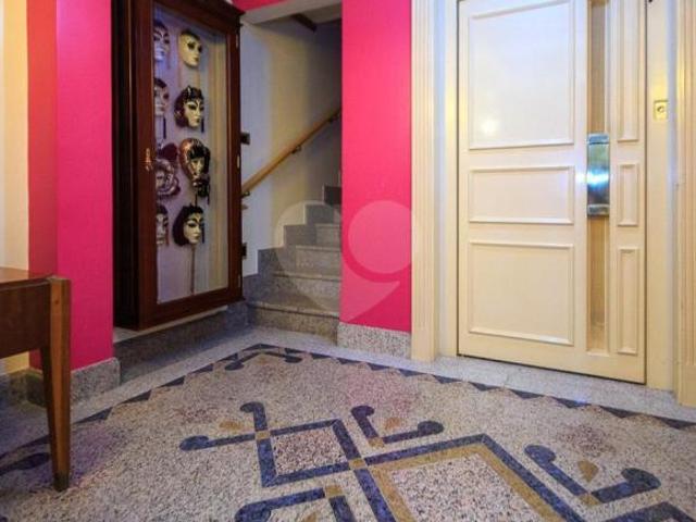 Casa a venda em Interlagos