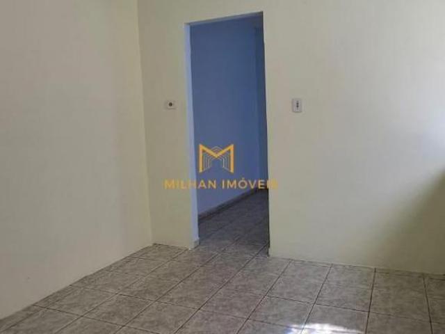 Casa à venda em Indaiatuba SP: 2 quartos, 1 sala, 1 banheiro, 2 vagas de garagem e 100m² de área na