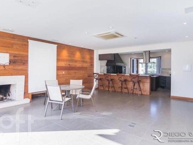 Casa à venda em Ipanema com 397 m², 3 quartos, 3 suítes, 3 vagas