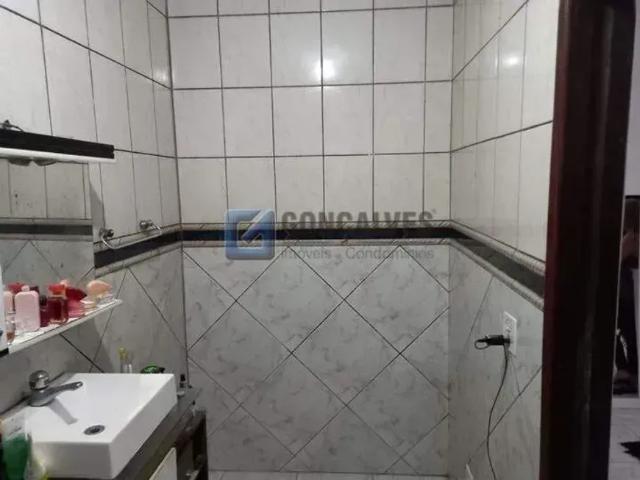 Casa à venda em Jordanópolis, 3 dorms, 6 vagas, aceita permuta