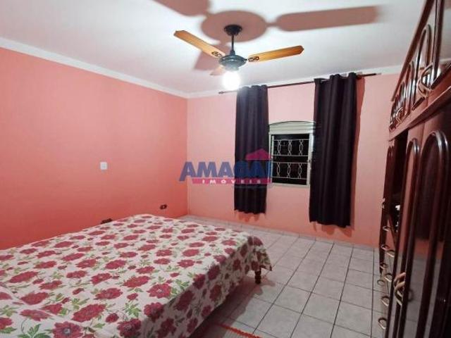Casa à venda em Jacareí Lorena, 4 quartos