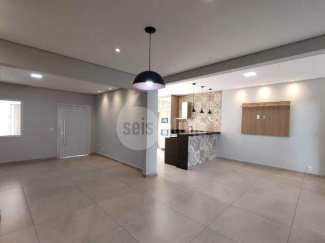 Casa à Venda em Jardim Bela Vista 3 Dorms, 218m² por R$750k