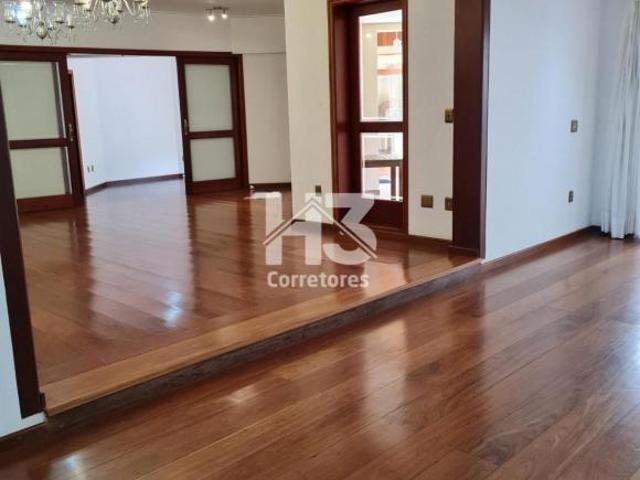 casa à venda em Jardim Chapadão