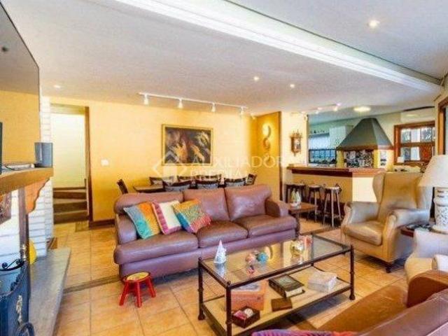 Casa à venda em Jardim Isabel, com 04 dormitórios